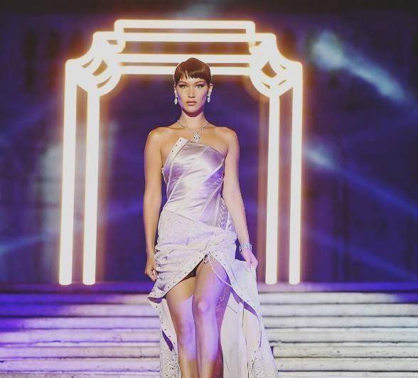 维密超模斥巨资买下豪华跑马场,更因病放弃奥运梦想!_bella_消息_愿望