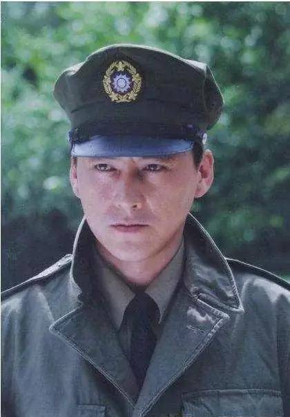 国家一级演员,演技好人品正,连获5次大奖,如今娶小16岁娇妻_刘晓峰