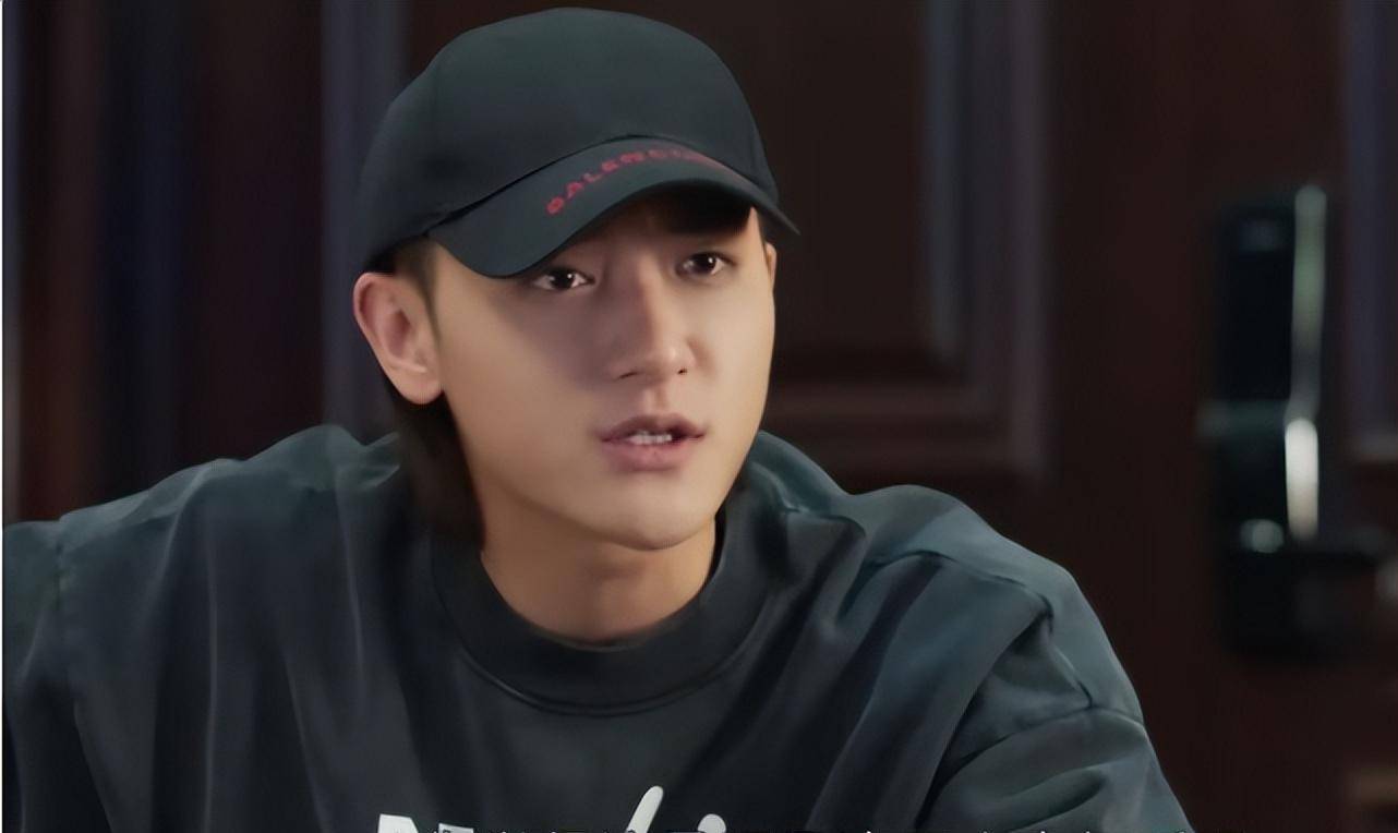 黄子韬新剧演技有进步却被批本色出演,舆论对小鲜肉是否太苛责?