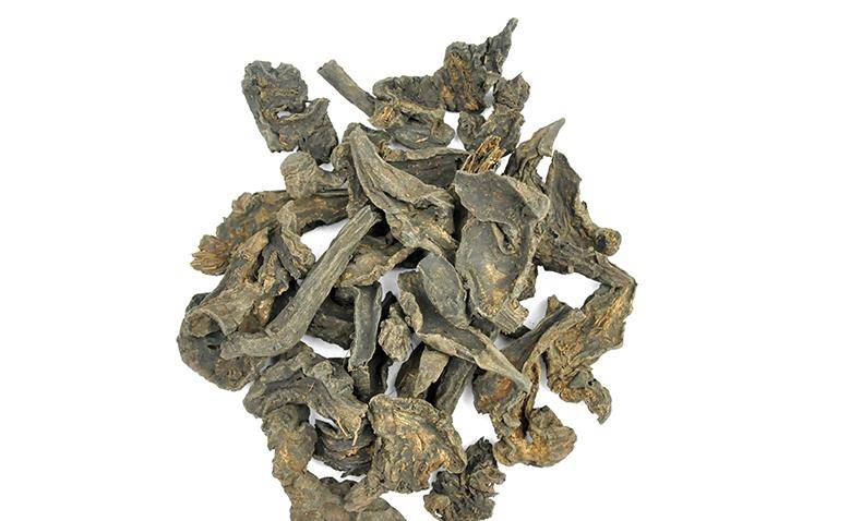 中有毒或毒性很大的药物也并非少数,如生附子,生川乌,生草乌,马前子