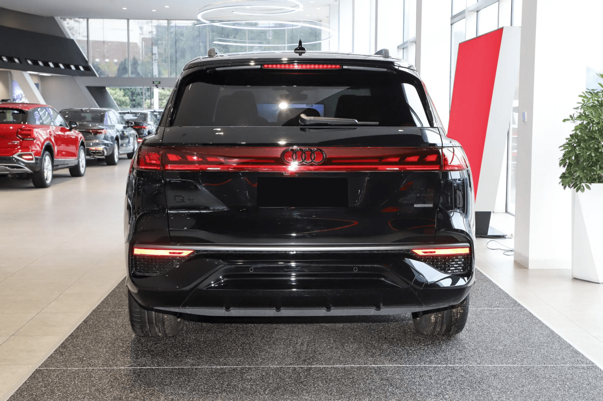 回头率超高,奥迪首款全尺寸suv,上汽奥迪q6来了_搜狐汽车_搜狐网