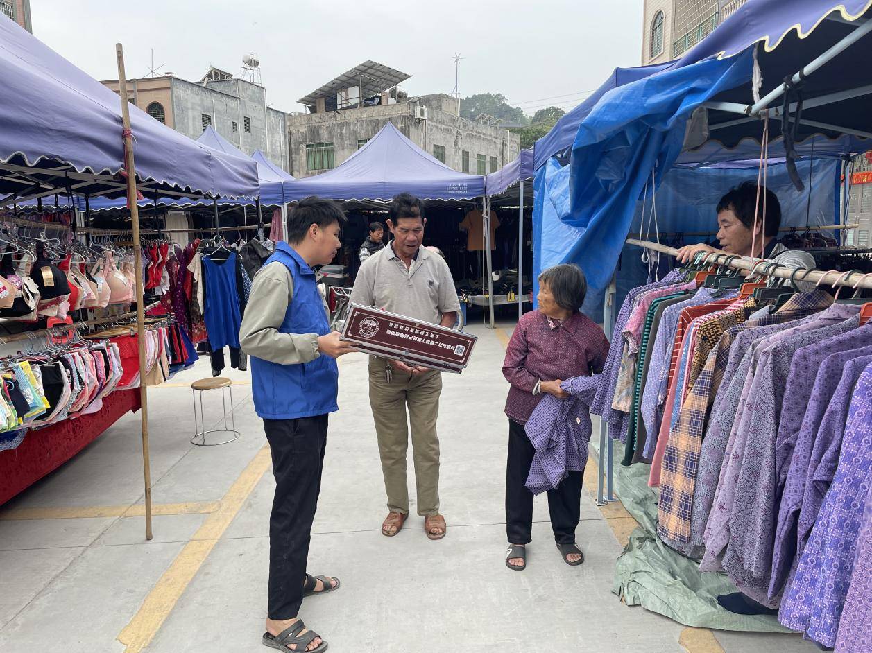 茂名电白:马踏镇开展"人人参与禁毒"禁毒宣传活动