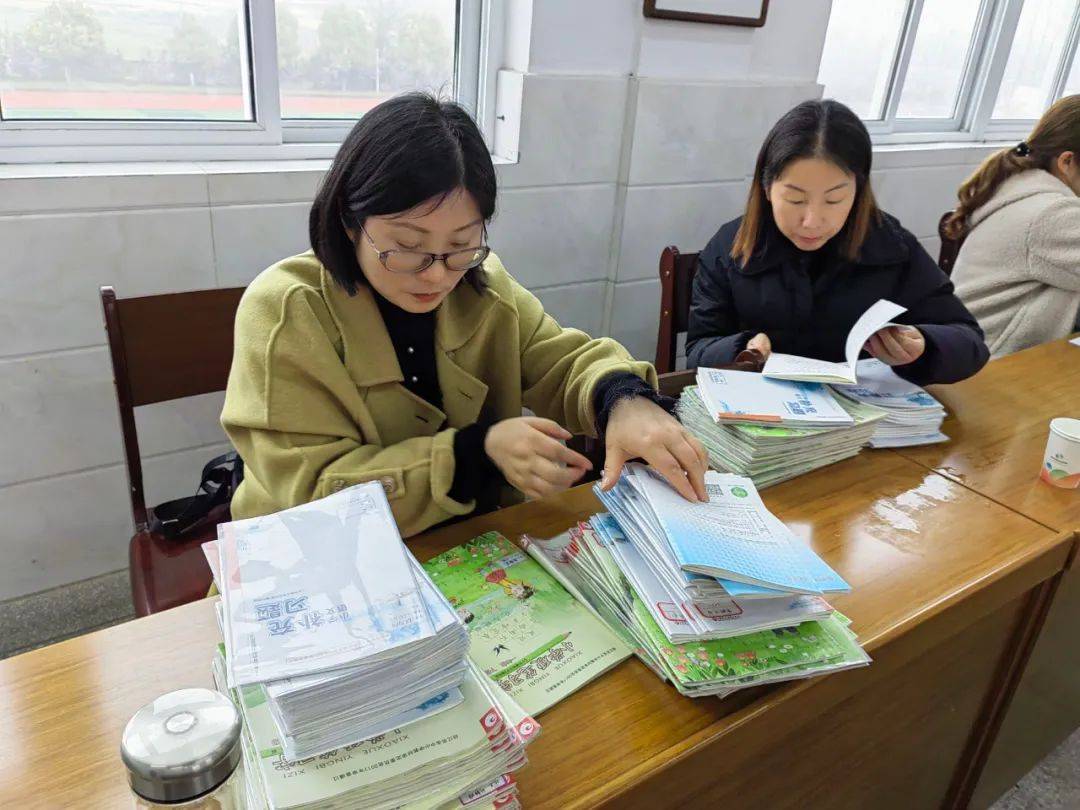 江苏省扬州市高新区教育发展集团校第一次教学视导组走进运西小学