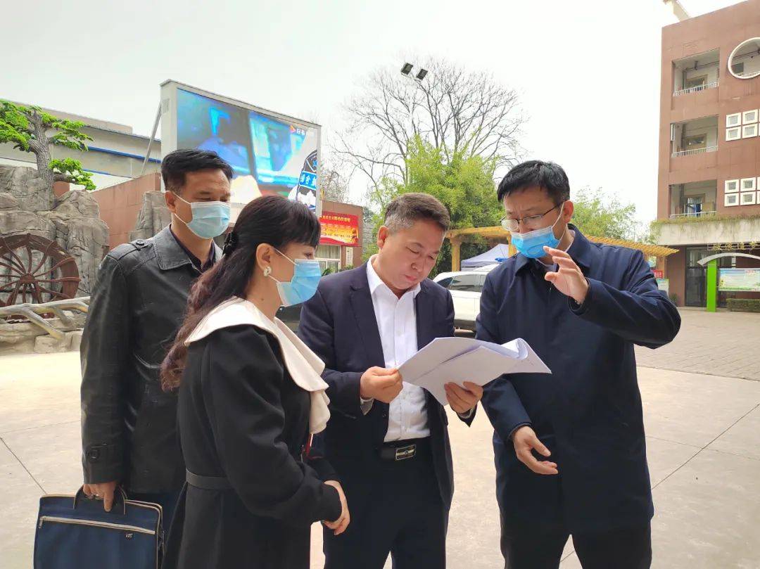 宝鸡市陈仓区委常委,宣传部长徐宏刚到千渭小学督查指导工作_检查