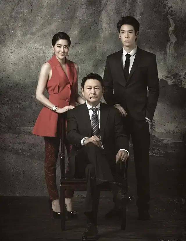 泰剧血浓于水:遗产分配不均,老大被害妻儿胞妹成嫌疑人_克里斯_老三