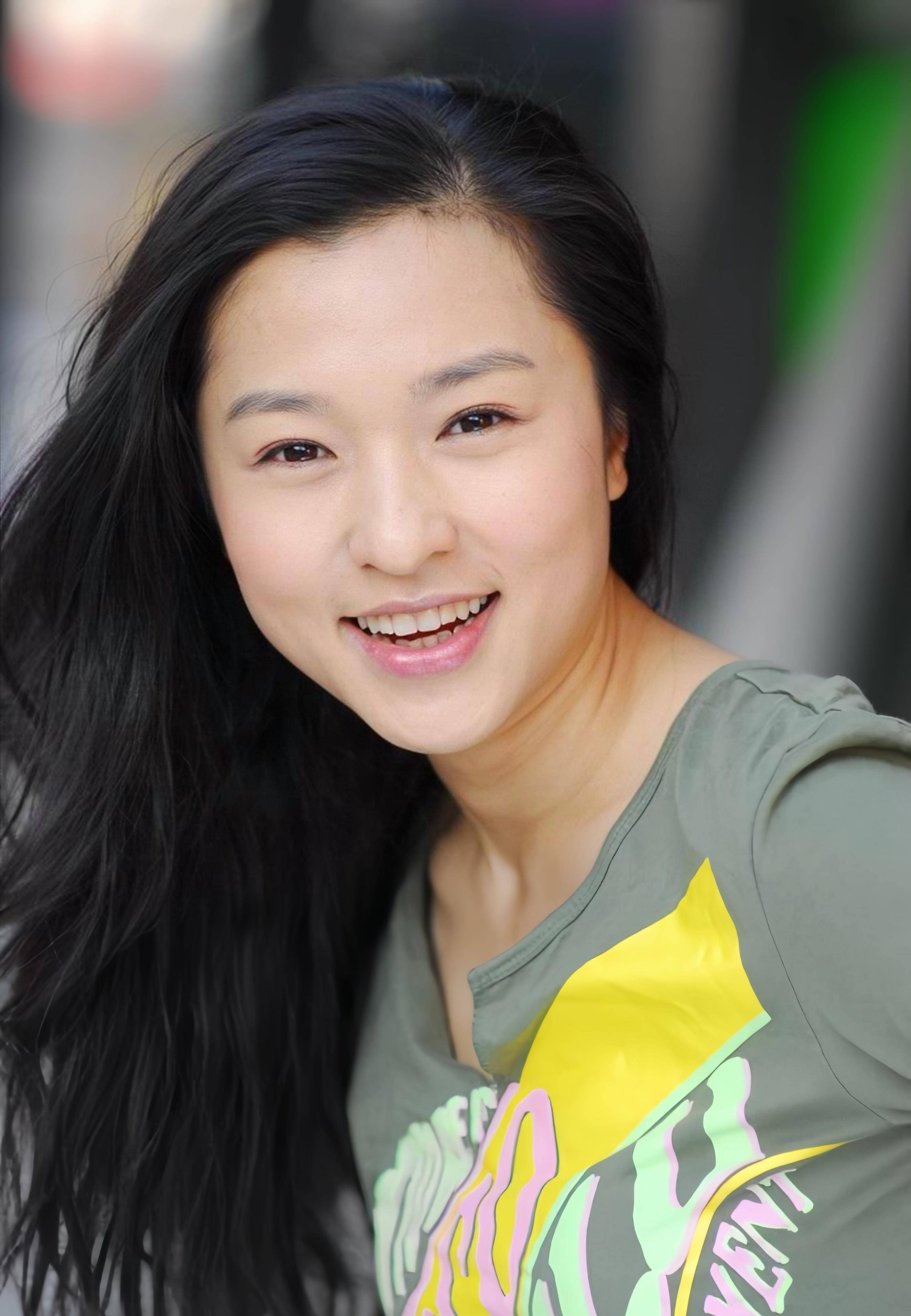 《正阳门下》被忽略的美女:二姐戏外成李光复同事,素娥从军19年