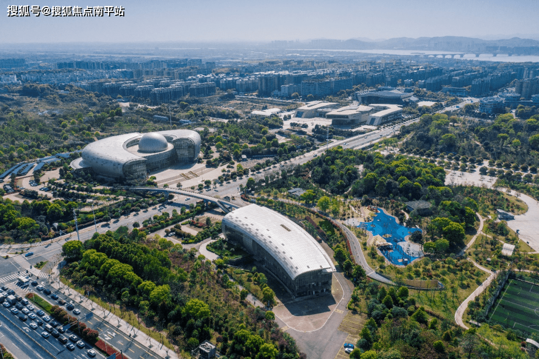 博林云栖售楼处电话400-159-8559转接5555长沙 博林云栖>售楼中心欢迎