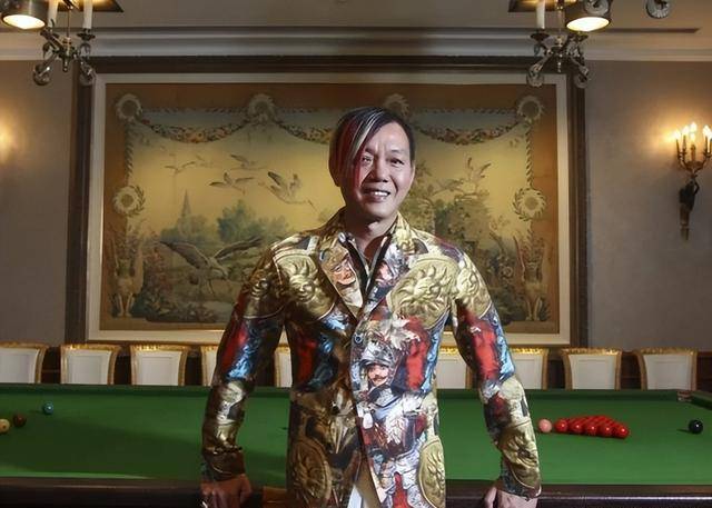 澳门何老大洪永时:一口气买30台劳斯莱斯,还娶外国模特为妻_大陆_行业