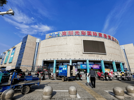 余渐富:"六亲不认"的安徽首富_光彩_安庆_录像