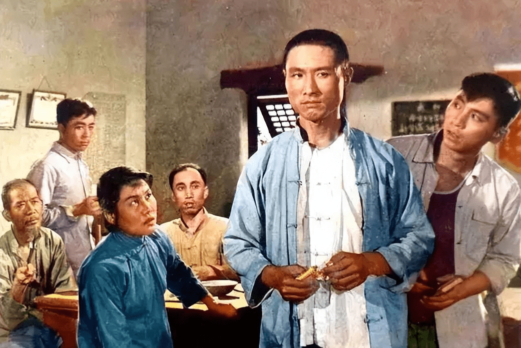 我们都大禹治水三过家门而不入,仲星火和大禹比起来,工作量丝毫不减半