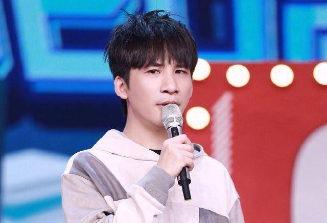 音乐天才大张伟,因抄袭事件中道落寞,从未放弃自己_花儿乐队_付翀