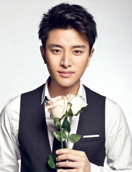 不过最近,传出贾乃亮有新恋情的消息,这无疑是一个好消息了,还是一个