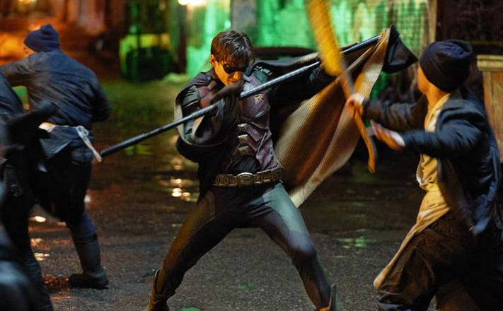 dc剧《泰坦》片场事故,工作人员重伤身亡,该剧已暂停拍摄_沃伦阿普尔