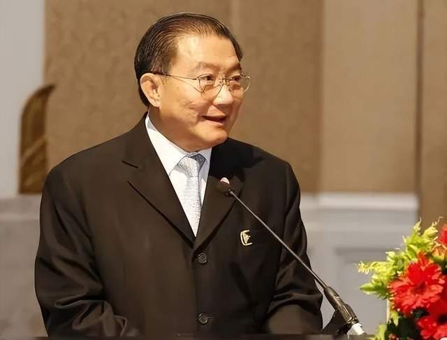 潮汕酿酒业巨子苏旭明夫人去世,泰国王室成员轮流为其守灵_集团_酿酒