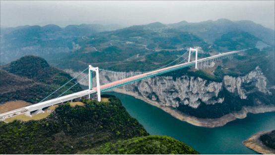 第三届山区桥梁建设与管养技术创新大会启幕 贵州路桥分享"绿色建造"