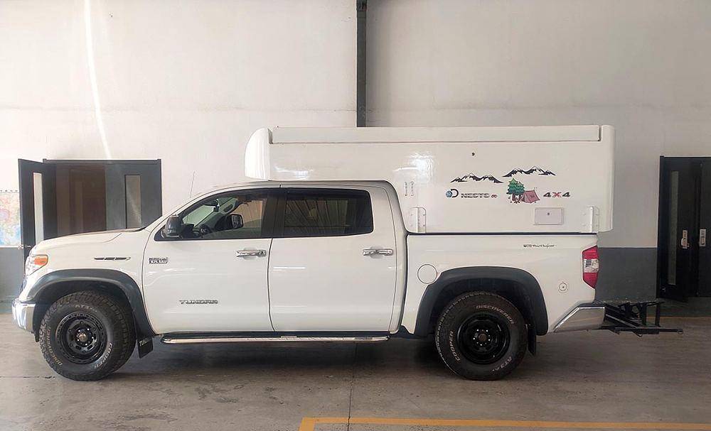 10多万满足精致露营,丰巢牌背驮式房车_搜狐汽车_搜狐网