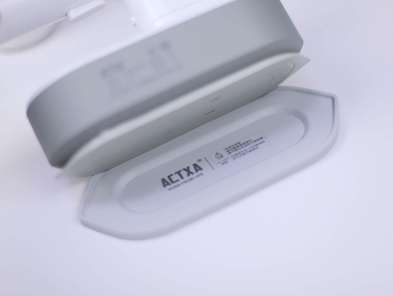 阿卡驰4.0Bar手持增压挂烫机:告别匆忙,职场人精致上班