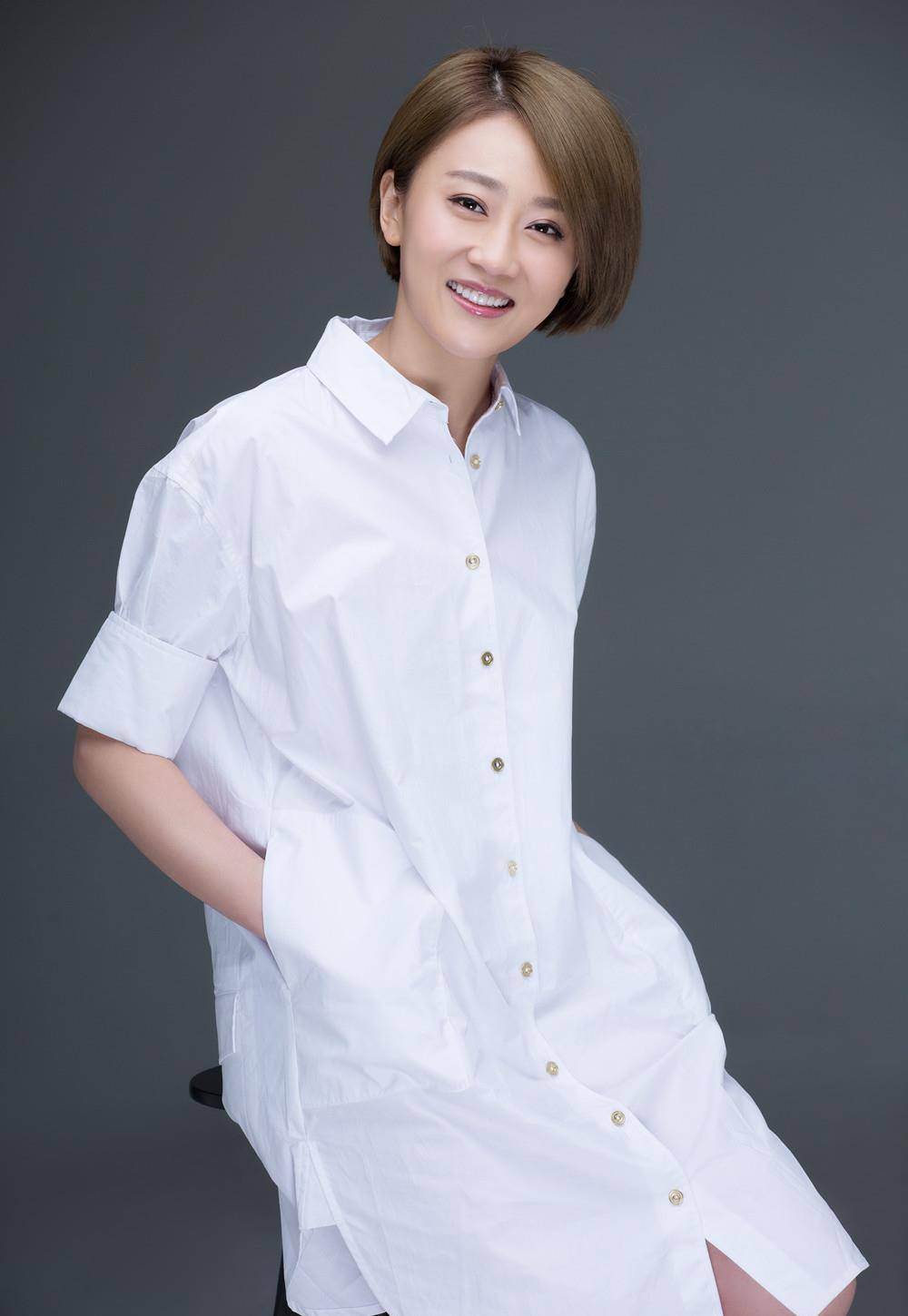 趴地身材前凸后翘,穿紧身衣零赘肉吸睛_翟星_身体_杨幂