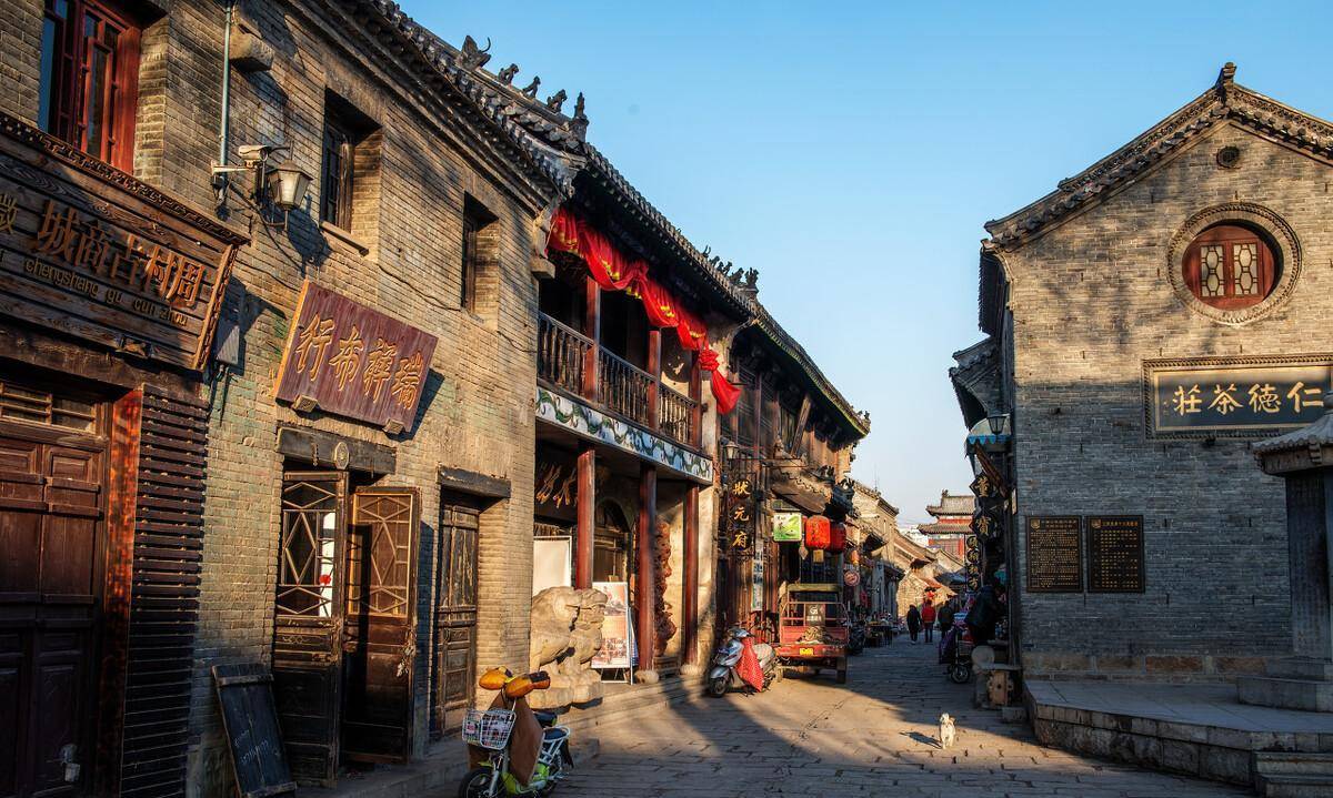 人均50 按斤卖 淄博烧烤火上热搜 淄博烧烤多好吃 附淄博旅游攻略