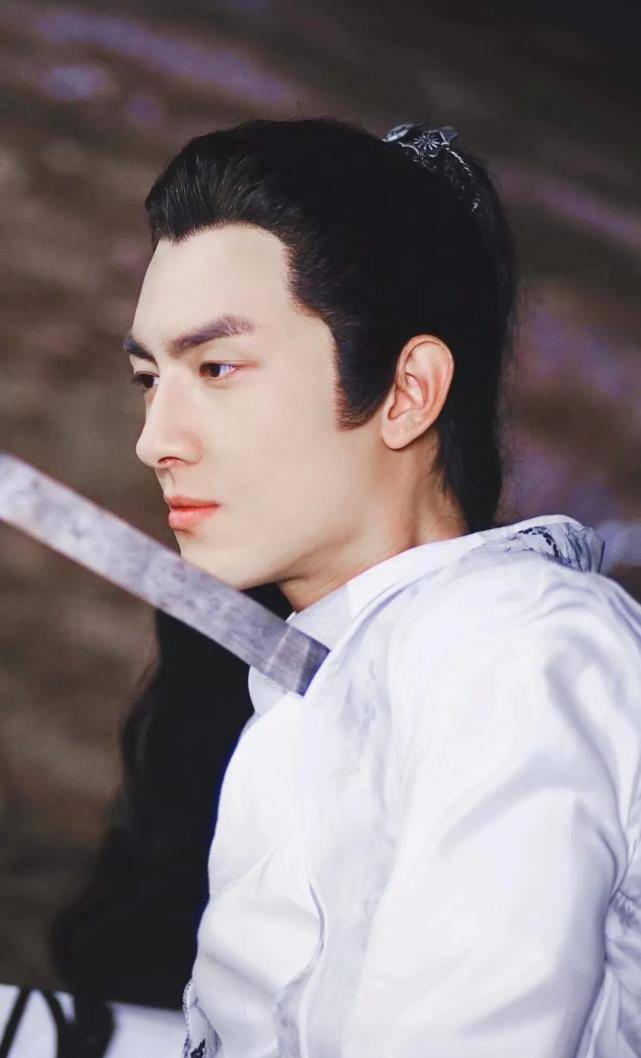 林更新退回舒适圈,因为恋情耽误了不少事业_刘诗诗_凤行_合作