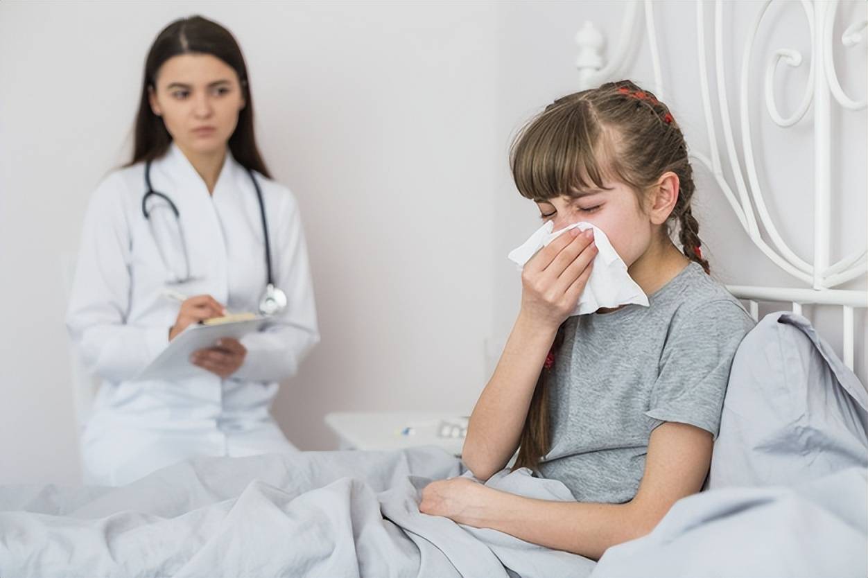 咳嗽为何不能用止咳药？什么样的咳嗽可能是肺癌？医生帮你讲清楚