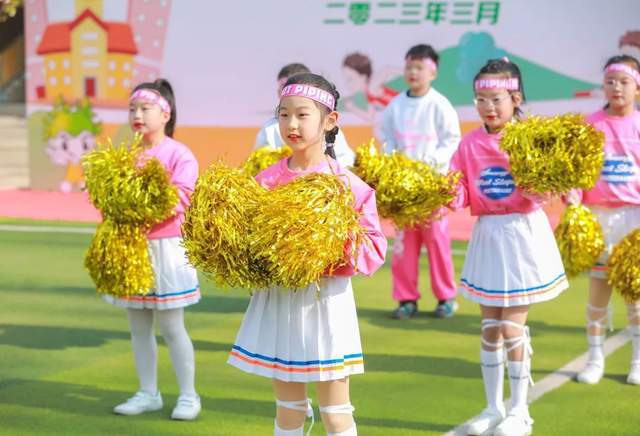 建邺区这所小学春季运动会童趣味十足!