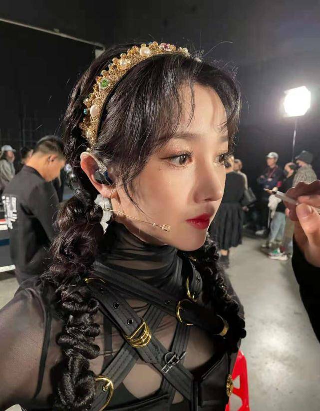 有些女明星的鼻子,真的可以用来呼吸吗?_自然_鼻孔_鼻翼