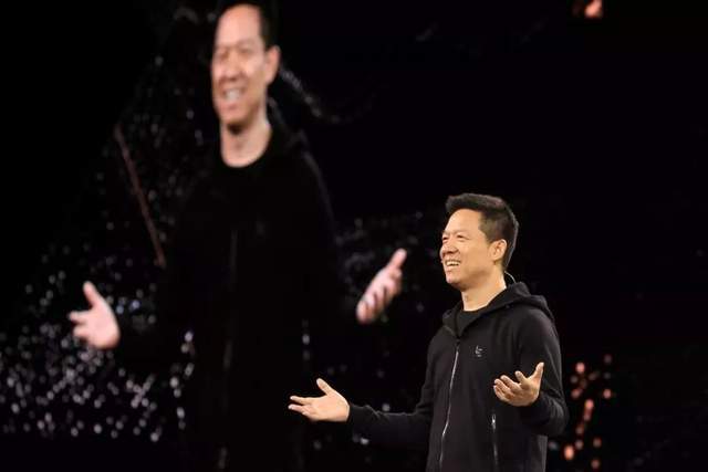 午报 | 贾跃亭再提为梦想窒息；苹果CEO库克到上海听京剧