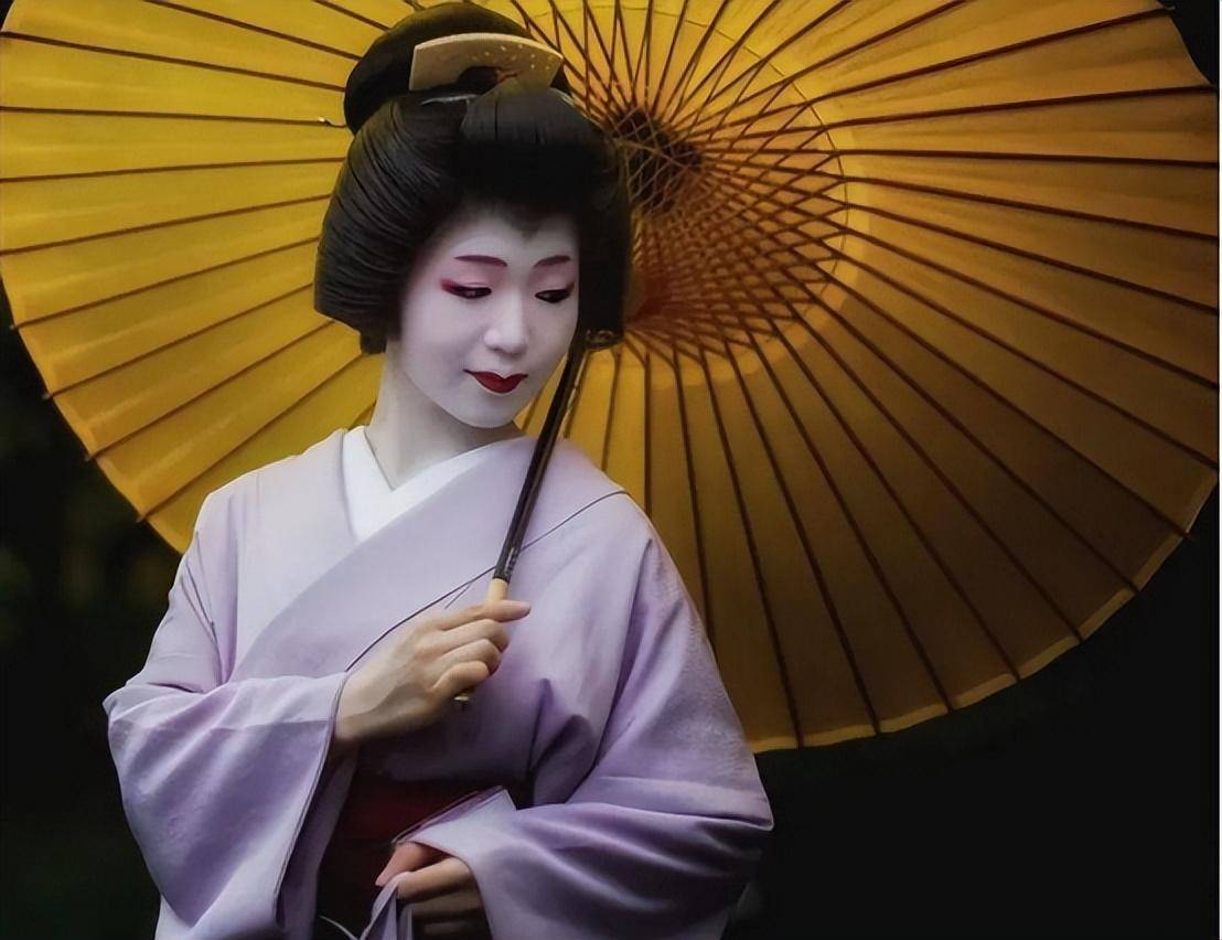 白面,红眼,黑齿,国外艺伎妆容有何特点?