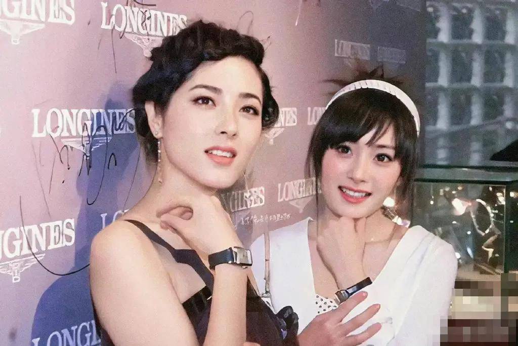 杨幂太稚嫩,关晓彤气场全无_赵露思_古力娜扎_美人