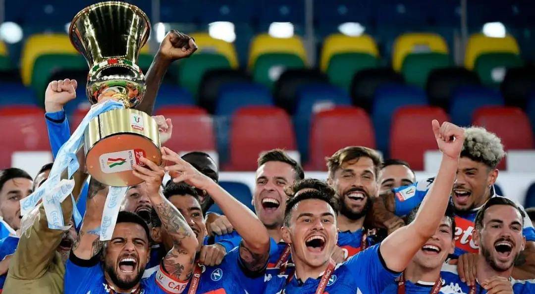 两队曾在2011-12赛季意大利杯决赛中相遇,彼时那不勒斯2比0击败