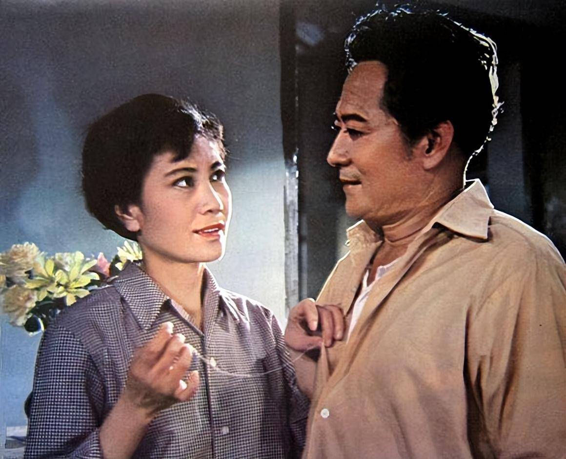 著名女星俞平:因家暴离婚,再婚嫁作家_萧马_北影厂_安徽