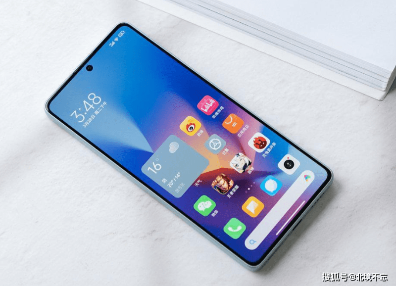 原创
            百万跑分仅1999元起，256GB+5000mAh+OIS防抖，最高可选1TB存储2