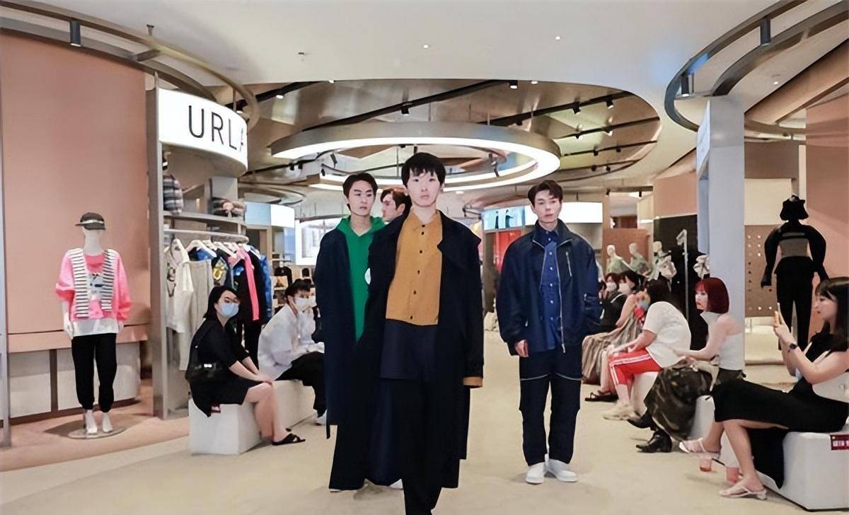 时髦大秀秋冬新品即看即买_活动_rita_wang