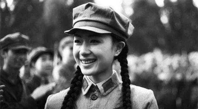 “日军”1939年，女战士肖影被抓，受尽摧残，不想，汉奸连扇她两耳光却说：先服软，我