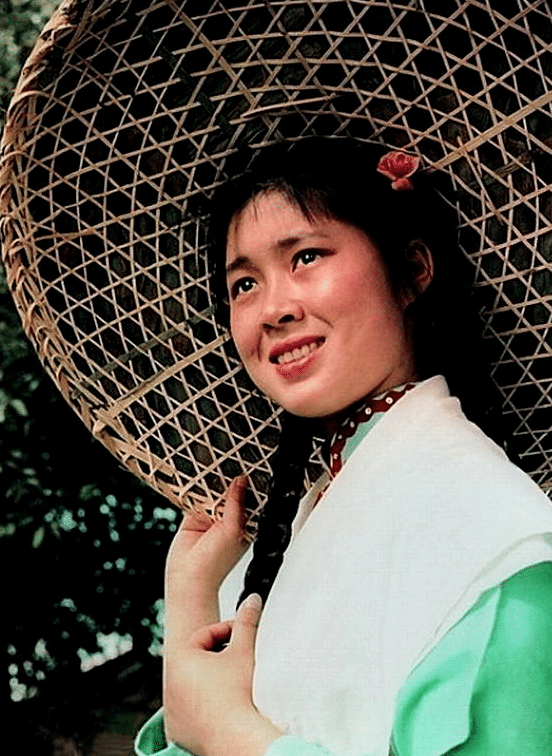 9位演艺名人离世,有2人同一天离世,最年轻者25岁_刘峰_刘三姐_黄婉秋