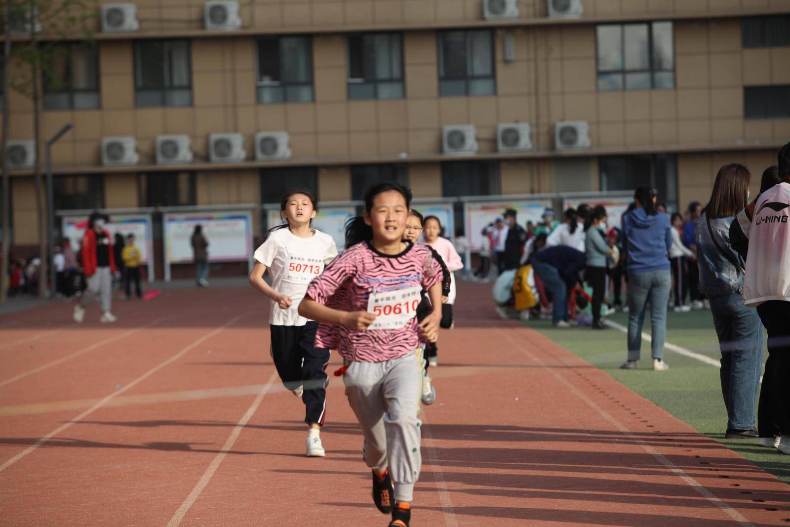 远东二小春季运动会 唱响五育并举青春号