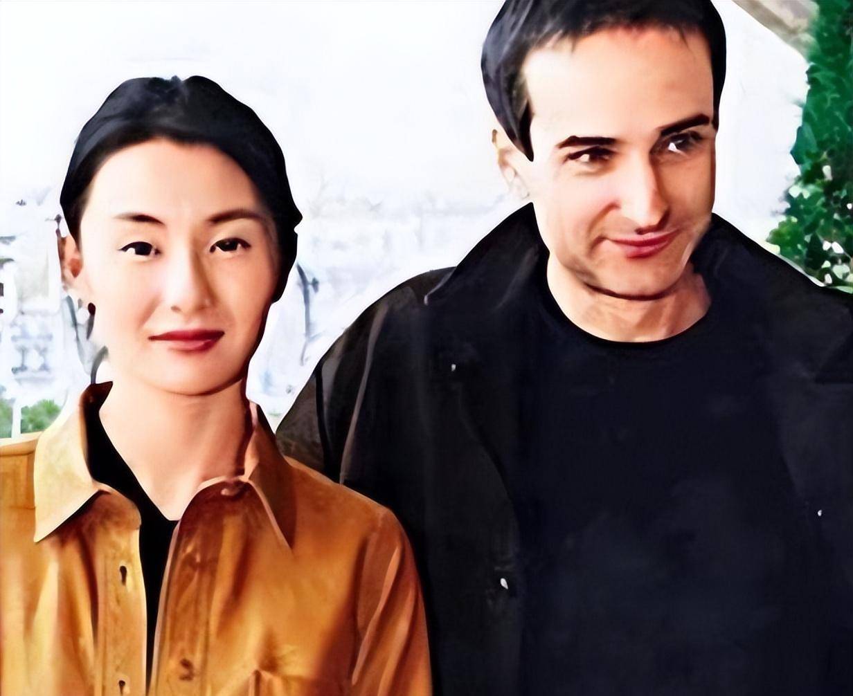 国星张曼玉,美到被粗心男人戏弄,一直未婚穿地摊_鞋子_尔冬升_演技