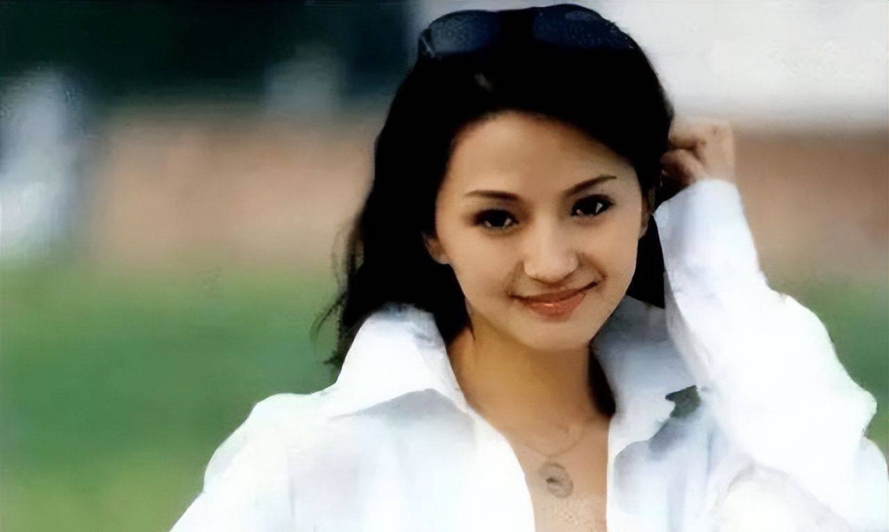 刘丹逝世23年:父亲和哥哥相继离世,孤单老母现在过得怎样了?