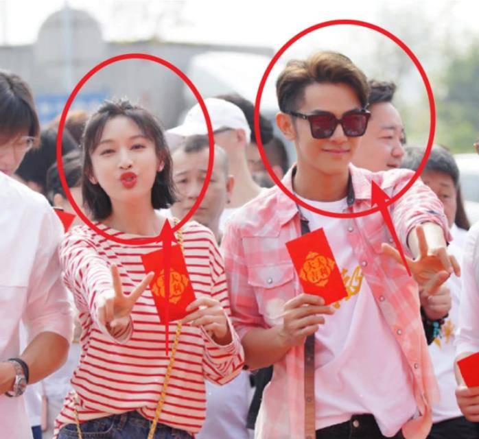 汪东城愚人节公布恋情,晒女方亲吻照好甜,网友评论却证明了一切_因为