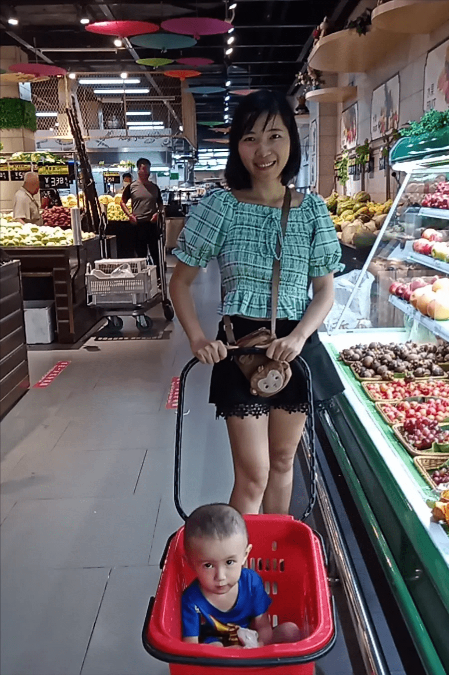 越南媳妇小邓远嫁安徽,靠自己努力在云南买房,今年想回越南探亲_爸爸