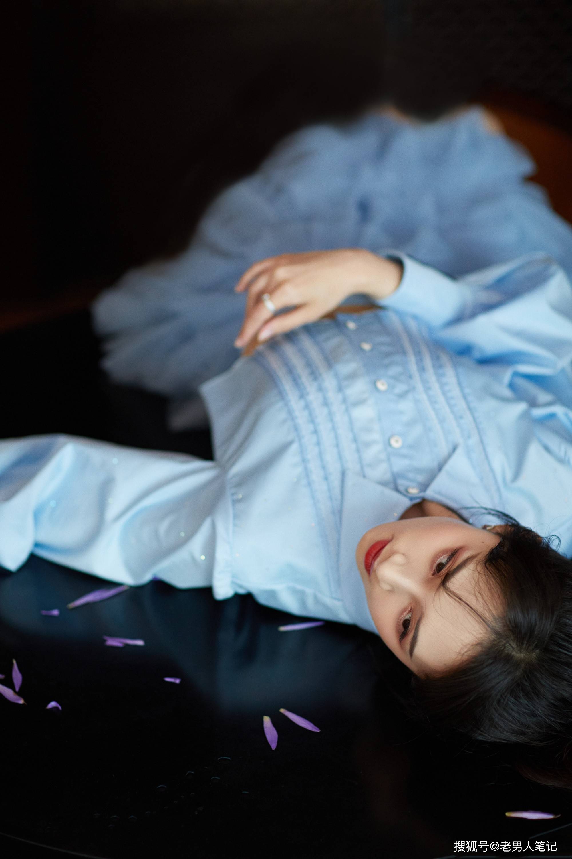 "老默的女儿":春花烟雨美照来袭,小姐姐被低估了_程金铭_狂飙_文艺