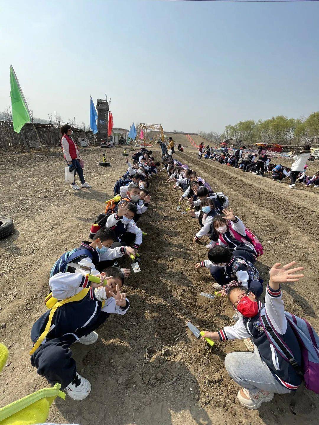 品味民俗 传承文化——顺义区空港二小三年级走进河北村民俗体验园