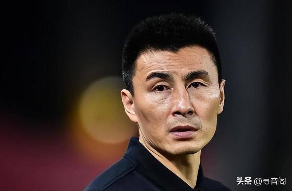 中国足球最悲催的球员非李伟峰莫属,经历3个中超队退出