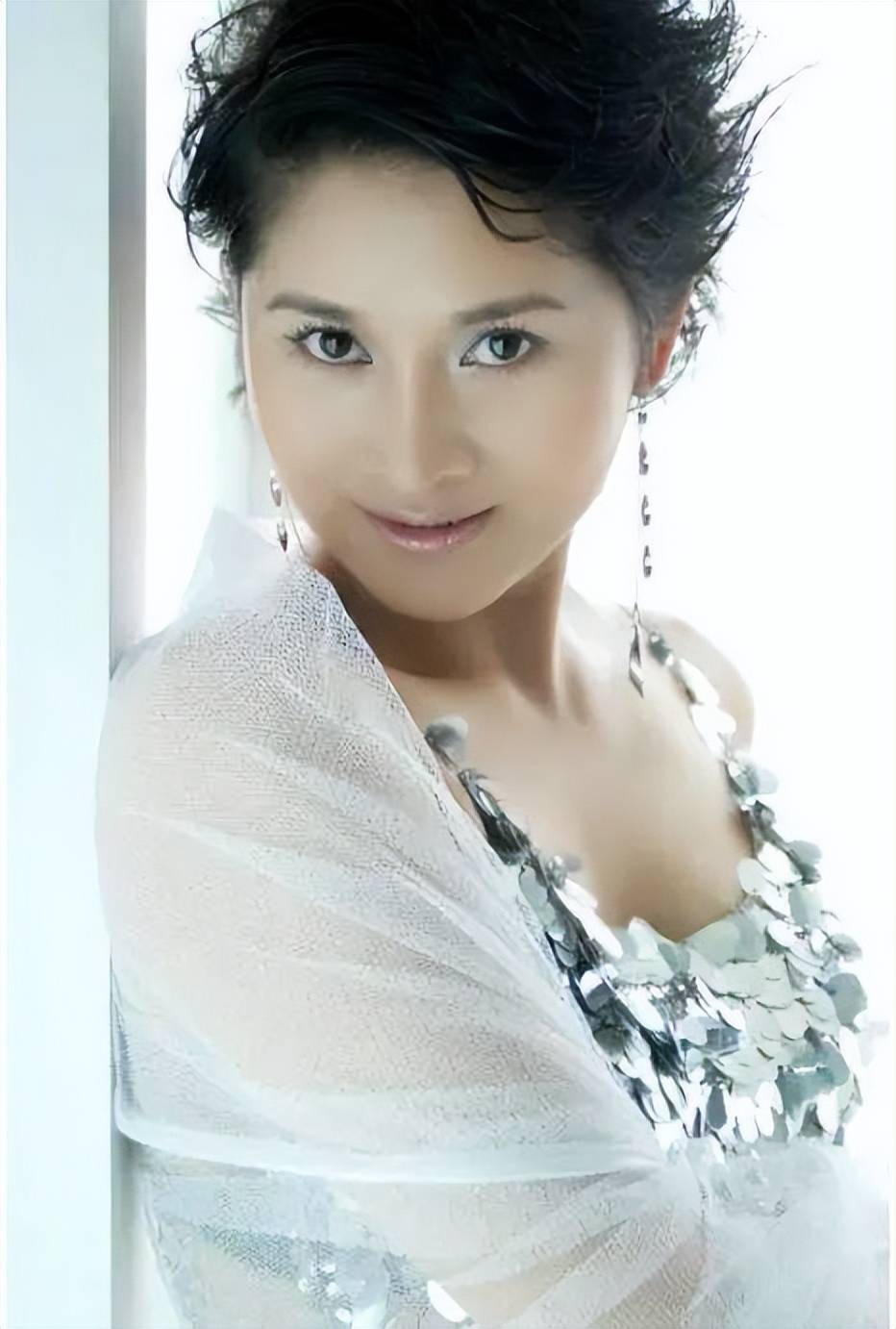 张钰,20年前她公开了一份导演"潜规则"名单,现在想复出有点难_时候_小