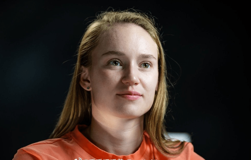 樊振东无奈报警,顶级选手19岁被刺杀,毛骨悚然_塞莱斯_格拉芙_体育