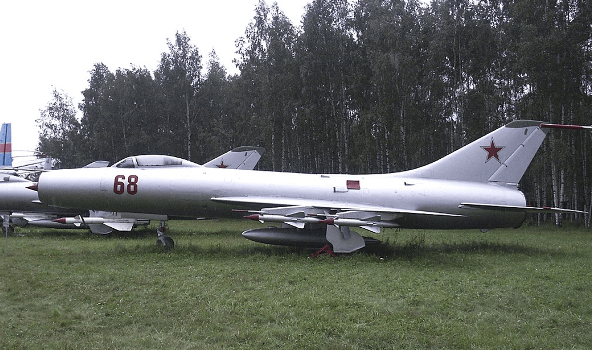 苏联的秘密武器,苏-9截击机,专为对付美军的u-2高空侦察机_米格_的