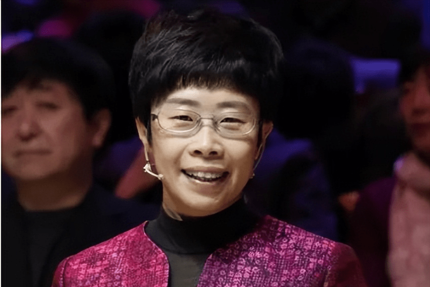 一首幼儿园的古诗让其打回原形_教育_文化_事件