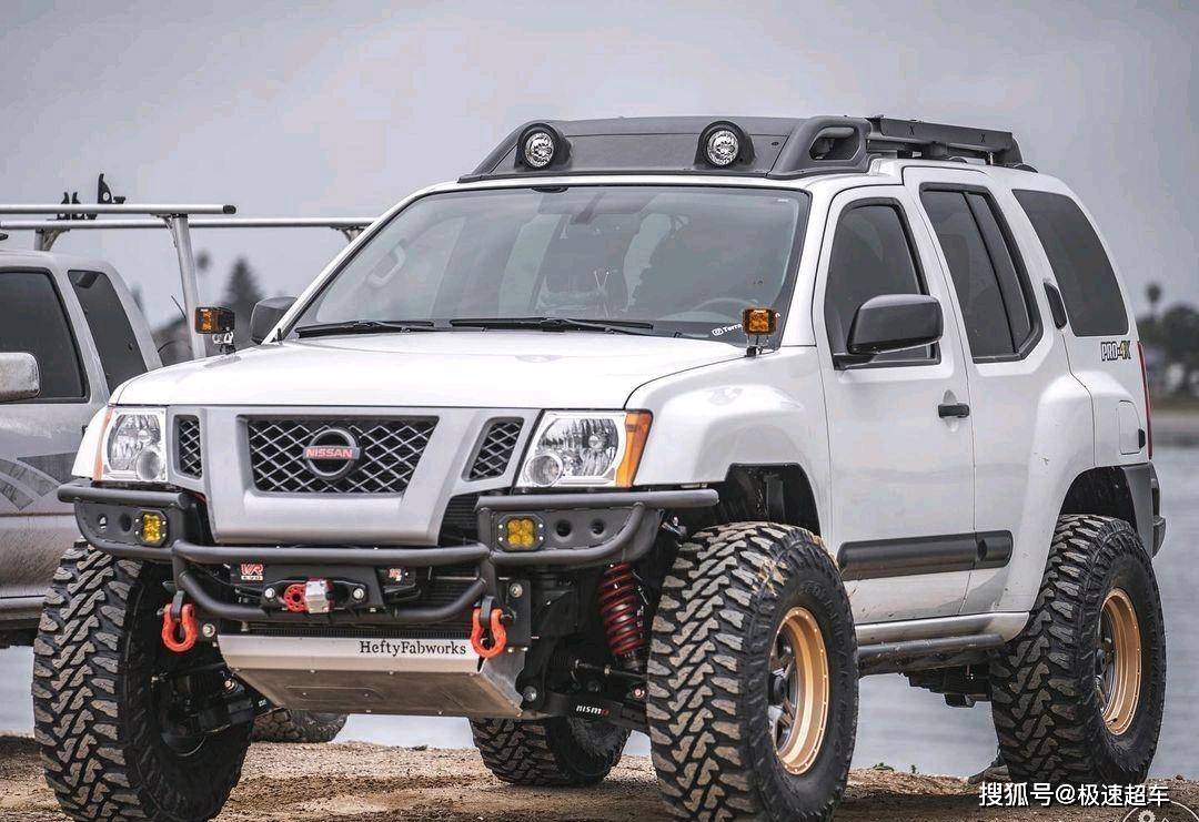日产帕拉丁"大表哥"来了,实拍xterra,威猛霸气,动力超越霸道_搜狐汽车
