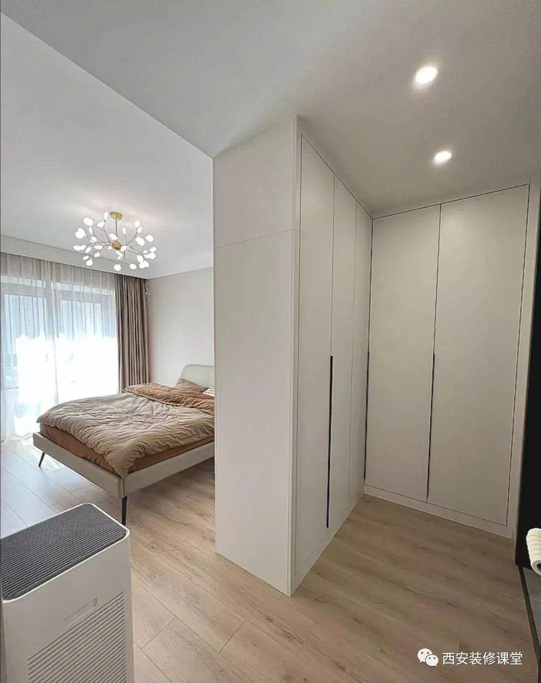 卧室衣柜8种布局,总有一种适合你_镂空_空间_书桌